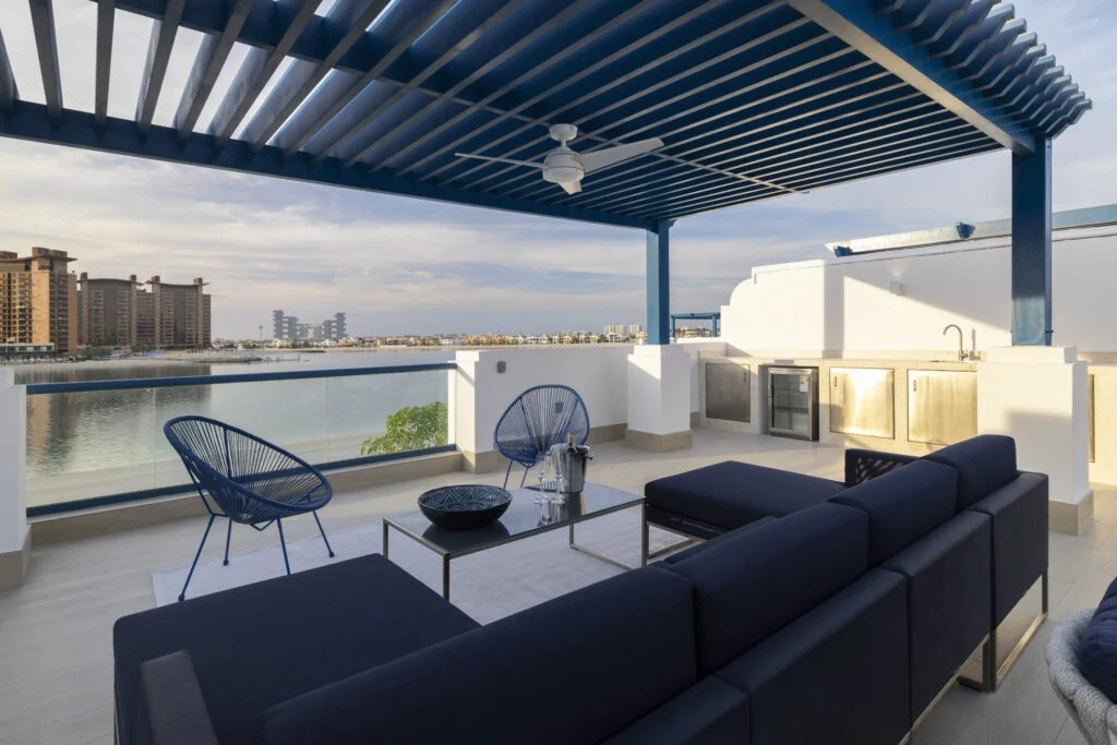 LA STELLA_Roof_01